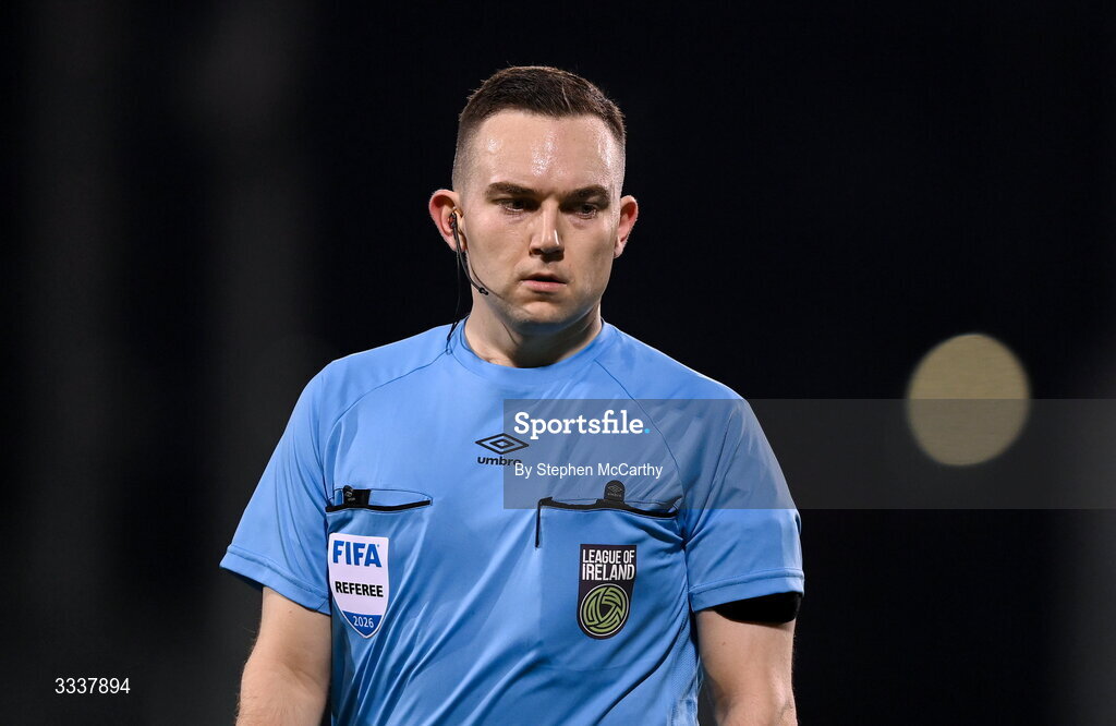 31 January 2026; Referee Kevin O'Sullivan during the 2026 Men's President's Cup final match between Shamrock Rovers and Derry City at Tallaght Stadium in Dublin. Photo by Stephen McCarthy/Sportsfile
