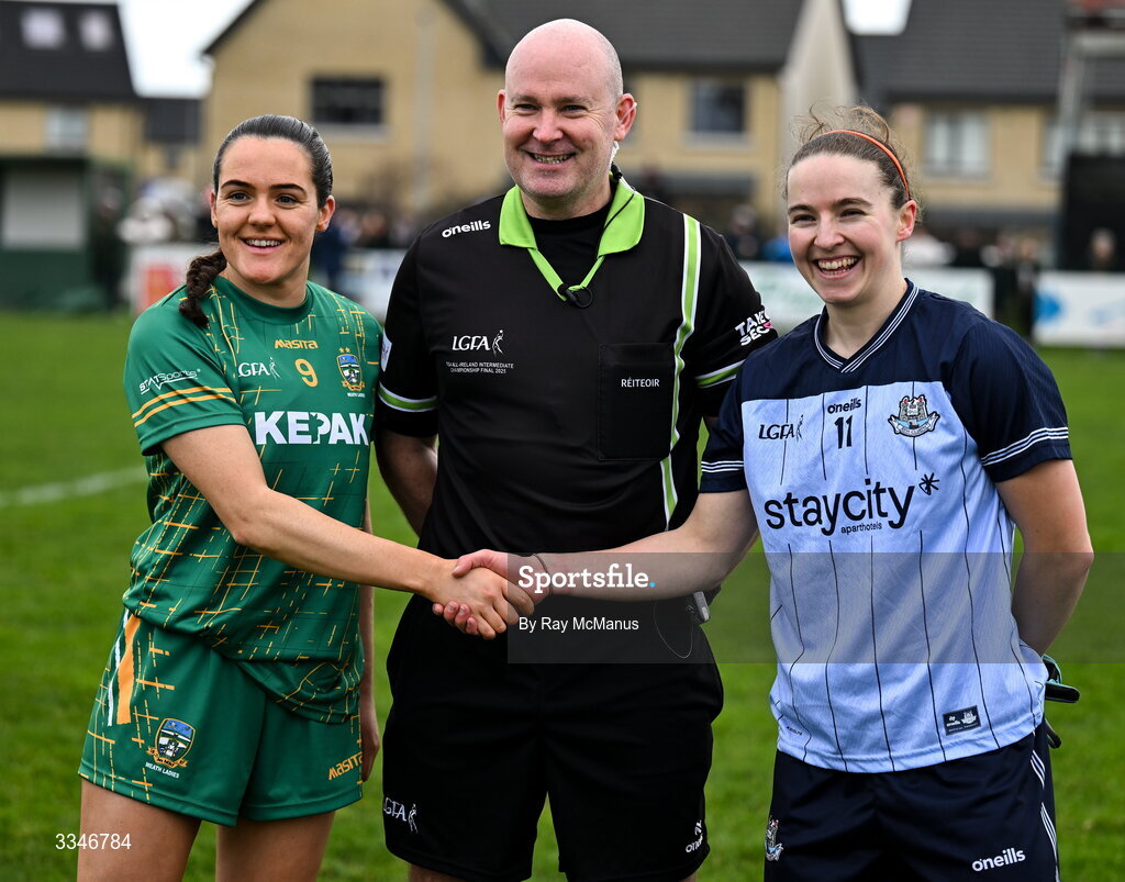 2 February 2026; Referee Shane Curley with the two captains, Niamh Gallogly of Meath and Orlagh Nolan of Dublin before Lidl Ladies National Football League Division 1 Round 2 match between Meath and Dublin at St Patrick’s GFC in Stamullen, Meath. Photo by Ray McManus/Sportsfile