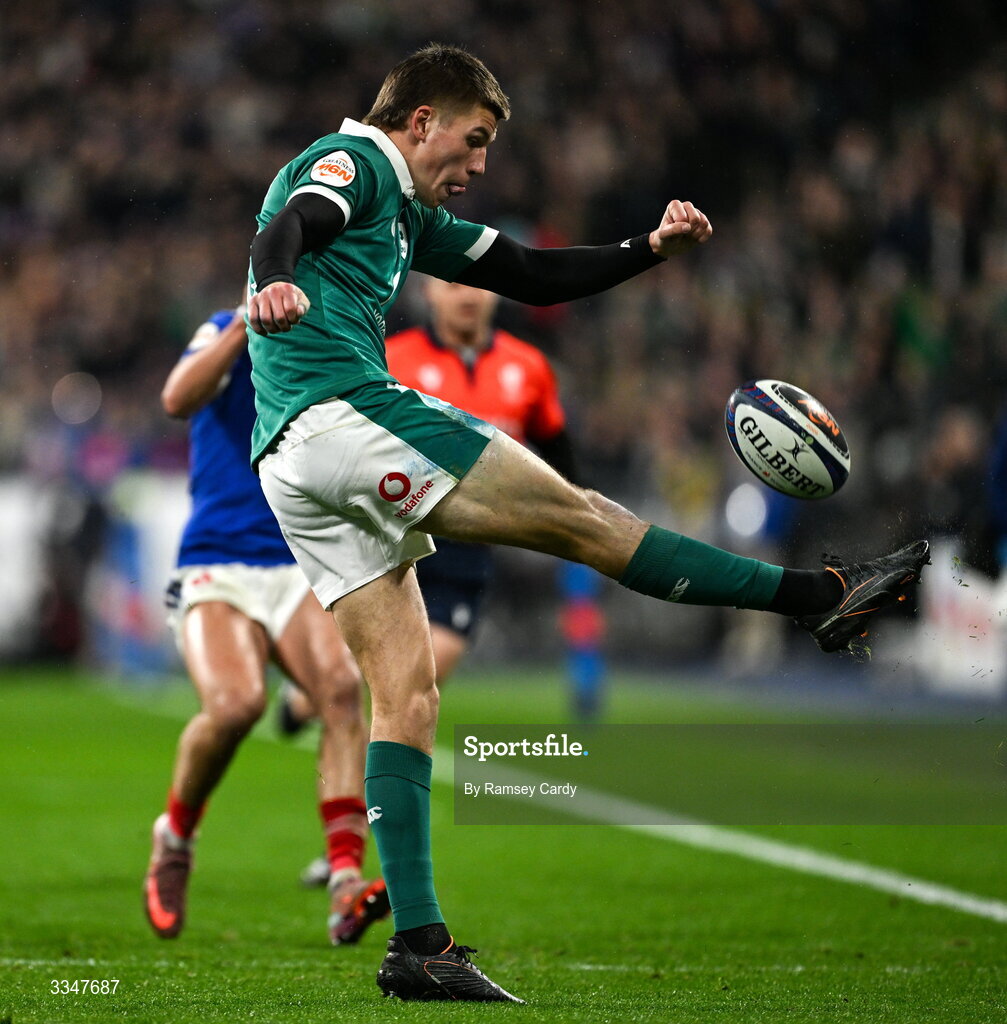 5 February 2026; Sam Prendergast of Ireland kicks under pressure during the Guinness 6 Nations Rugby Championship match between France and Ireland at Stade de France in Paris, France. Photo by Ramsey Cardy/Sportsfile