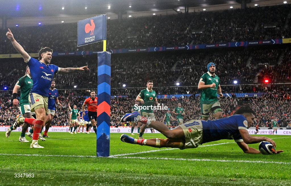 5 February 2026; Théo Attissogbe of France scores his side's fifth try during the Guinness 6 Nations Rugby Championship match between France and Ireland at Stade de France in Paris, France. Photo by Seb Daly/Sportsfile