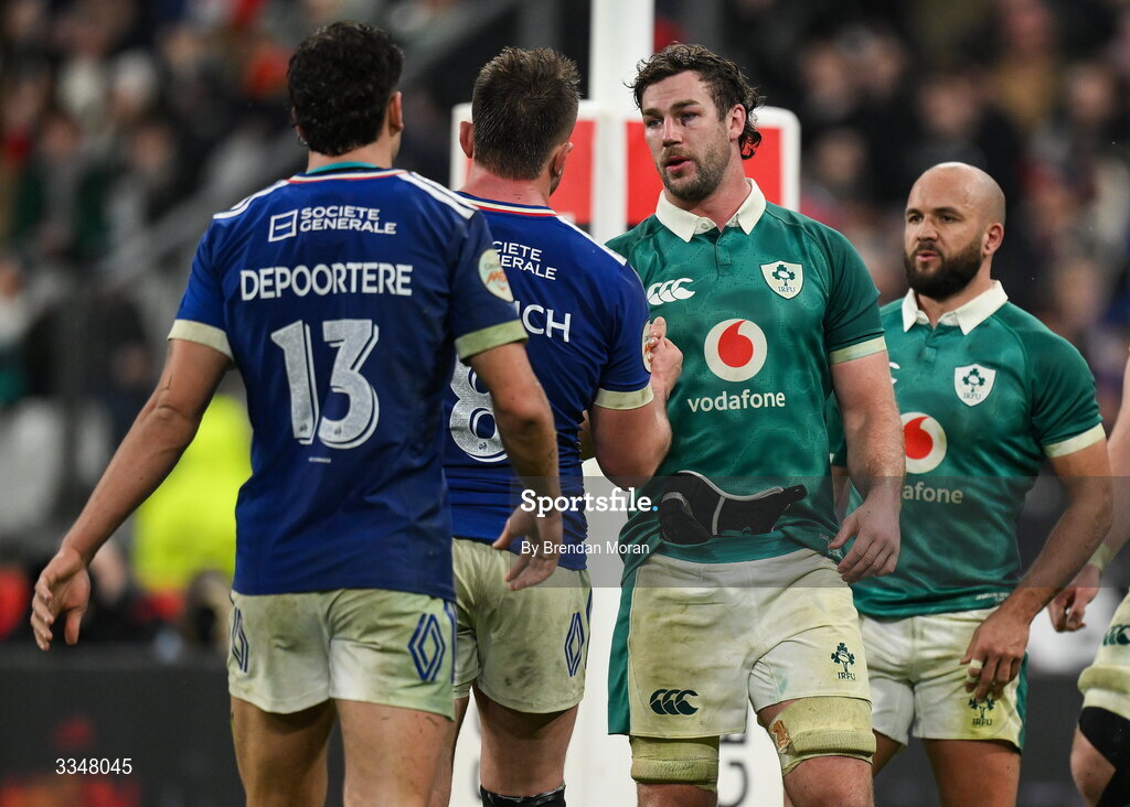 5 February 2026; Captain Caelan Doris, right, shakes hands with Anthony Jelonch of France after the Guinness 6 Nations Rugby Championship match between France and Ireland at Stade de France in Paris, France. Photo by Brendan Moran/Sportsfile