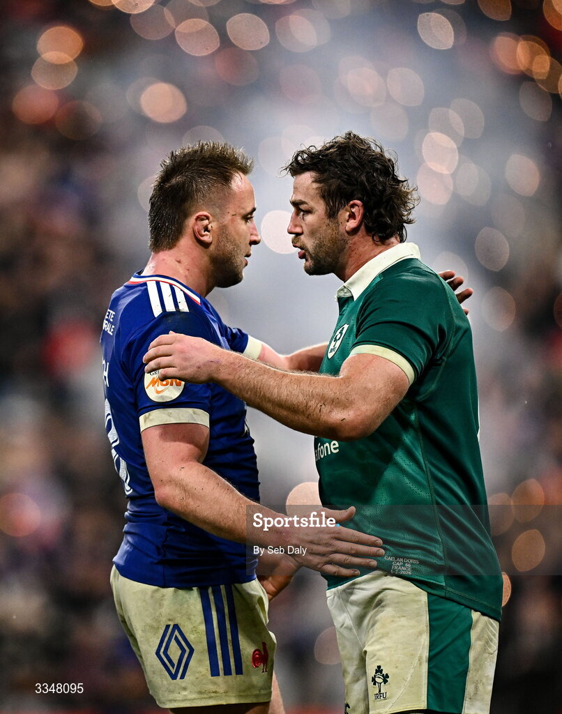 5 February 2026; Anthony Jelonch of France and Caelan Doris of Ireland shake hands after the Guinness 6 Nations Rugby Championship match between France and Ireland at Stade de France in Paris, France. Photo by Seb Daly/Sportsfile