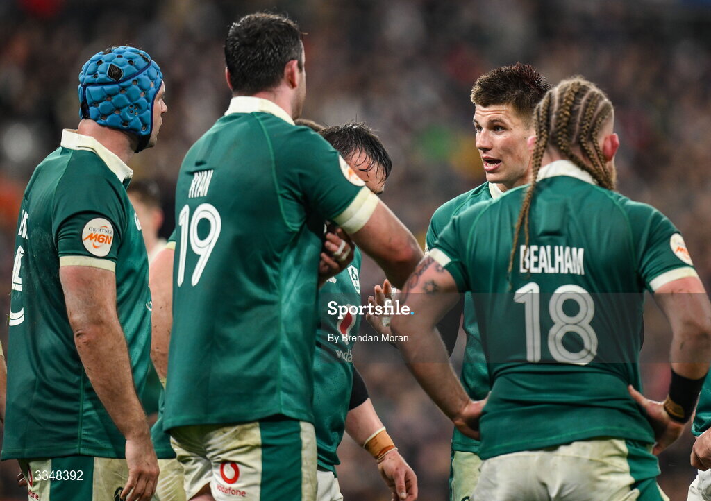 5 February 2026; Sam Prendergast of Ireland speaks to his teammates during the Guinness 6 Nations Rugby Championship match between France and Ireland at Stade de France in Paris, France. Photo by Brendan Moran/Sportsfile
