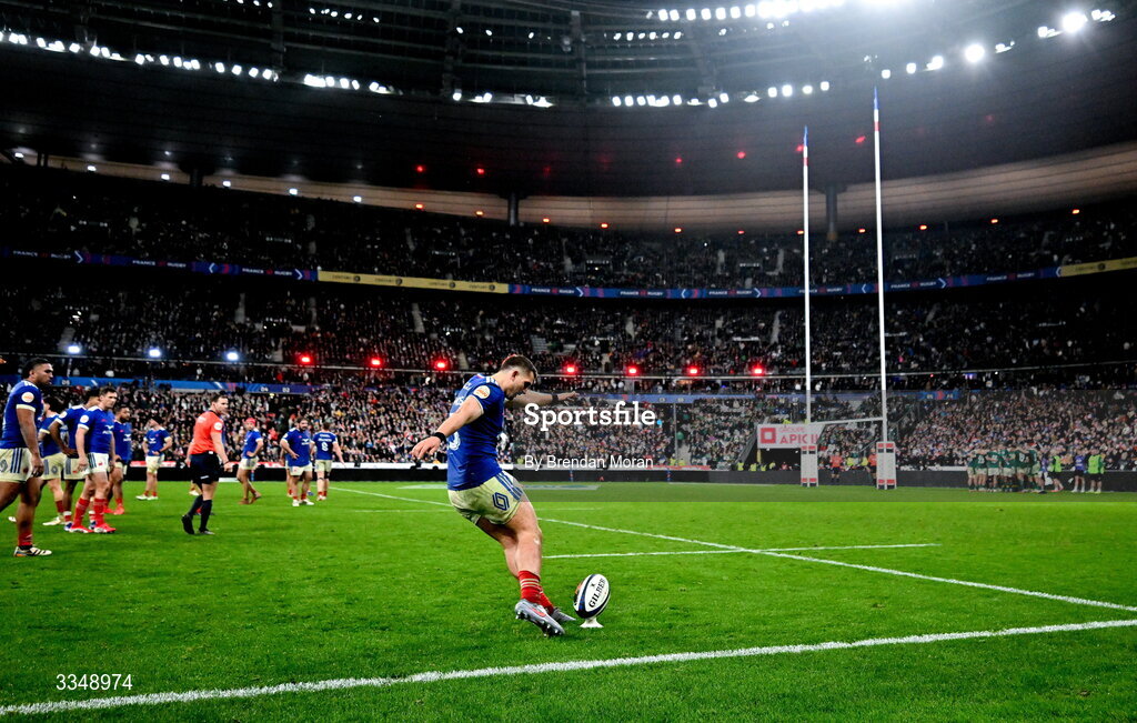 5 February 2026; Thomas Ramos of France kicks the conversion of his side's last try during the Guinness 6 Nations Rugby Championship match between France and Ireland at Stade de France in Paris, France. Photo by Brendan Moran/Sportsfile