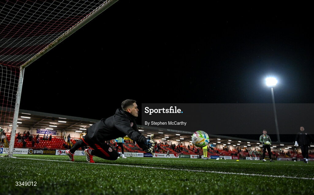 6 February 2026; Derry City goalkeeper Brian Maher before the SSE Airtricity Men's Premier Division match between Derry City and Sligo Rovers at The Ryan McBride Brandywell Stadium in Derry. Photo by Stephen McCarthy/Sportsfile