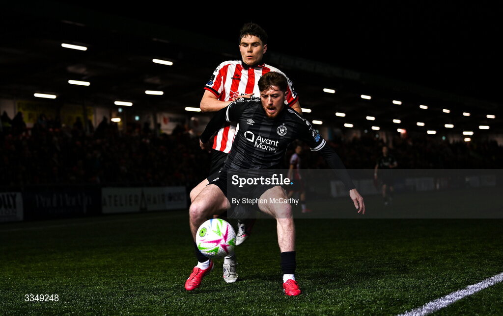 6 February 2026; Sean Stewart of Sligo Rovers in action against James Clarke of Derry City during the SSE Airtricity Men's Premier Division match between Derry City and Sligo Rovers at The Ryan McBride Brandywell Stadium in Derry. Photo by Stephen McCarthy/Sportsfile