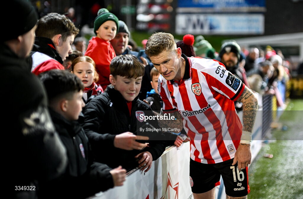 6 February 2026; James McClean of Derry City with supporters after the SSE Airtricity Men's Premier Division match between Derry City and Sligo Rovers at The Ryan McBride Brandywell Stadium in Derry. Photo by Stephen McCarthy/Sportsfile