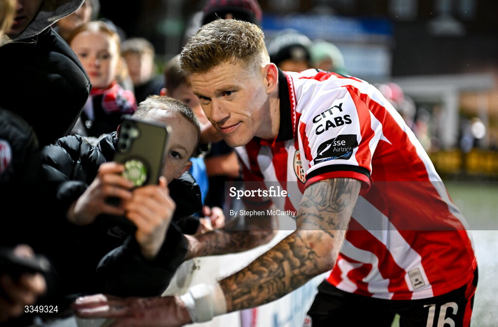 6 February 2026; James McClean of Derry City with supporters after the SSE Airtricity Men's Premier Division match between Derry City and Sligo Rovers at The Ryan McBride Brandywell Stadium in Derry. Photo by Stephen McCarthy/Sportsfile