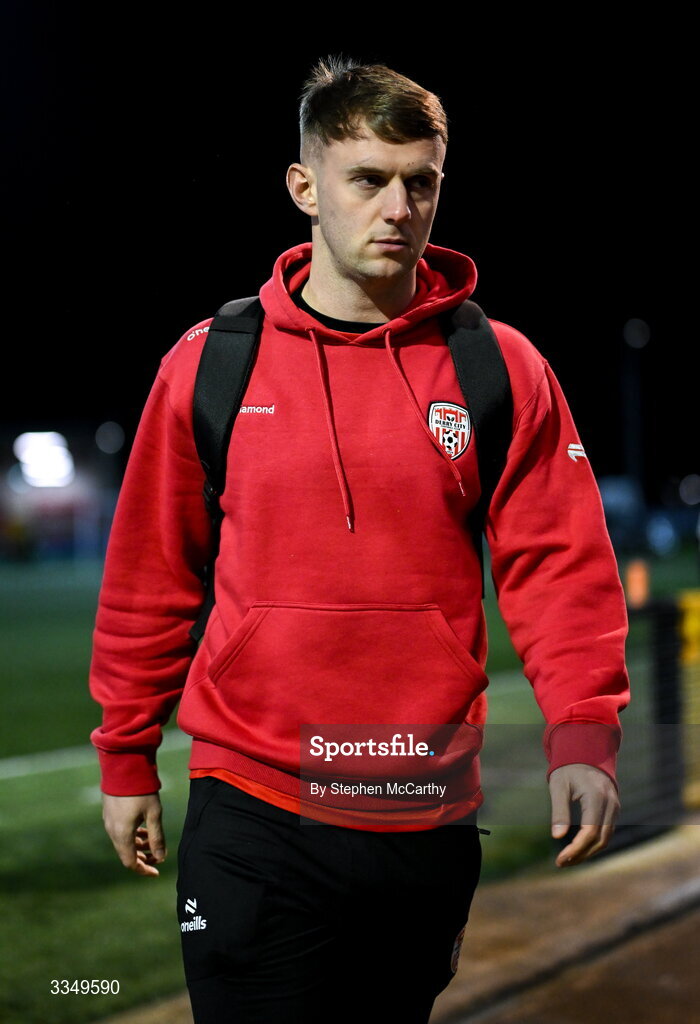 6 February 2026; Jamie Stott of Derry City arrives for the SSE Airtricity Men's Premier Division match between Derry City and Sligo Rovers at The Ryan McBride Brandywell Stadium in Derry. Photo by Stephen McCarthy/Sportsfile