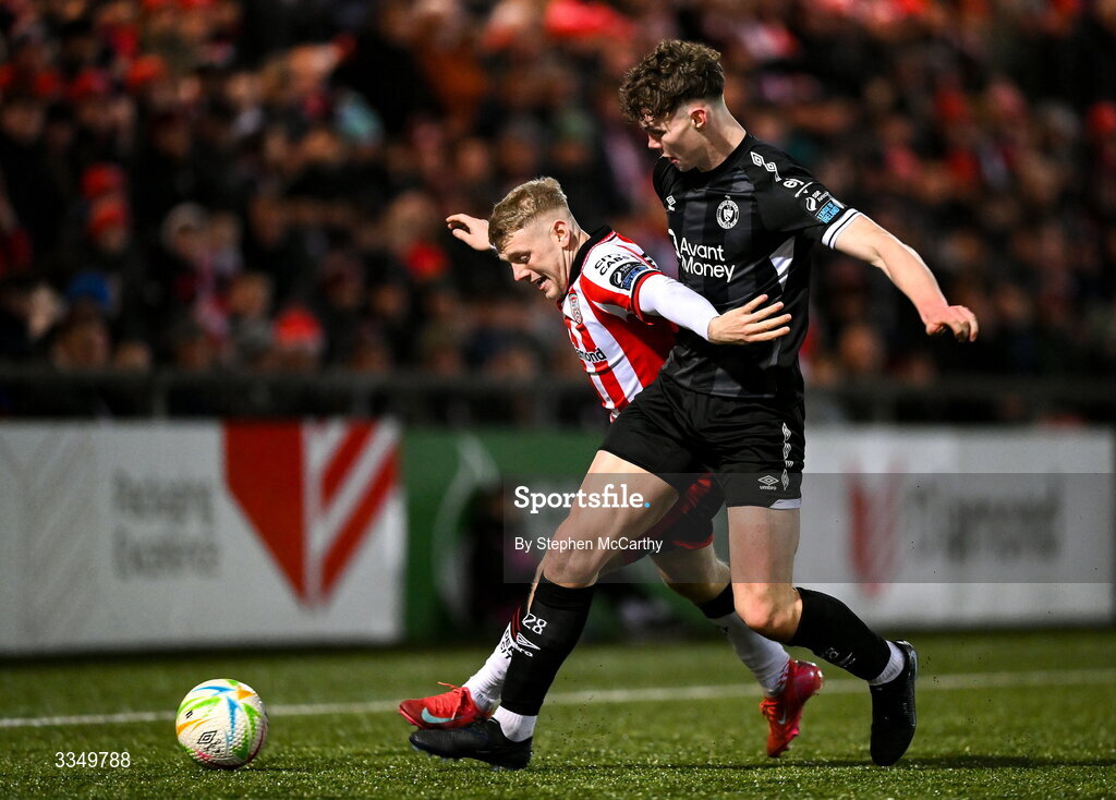 6 February 2026; Josh Thomas of Derry City in action against Gareth McElroy of Sligo Rovers during the SSE Airtricity Men's Premier Division match between Derry City and Sligo Rovers at The Ryan McBride Brandywell Stadium in Derry. Photo by Stephen McCarthy/Sportsfile