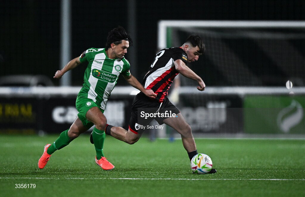 13 February 2026; Andy Paraschiv of Longford Town and Sean Brennan of Bray Wanderers during the SSE Airtricity Men's First Division match between Bray Wanderers and Longford Town at Carlisle Grounds in Bray, Wicklow. Photo by Seb Daly/Sportsfile