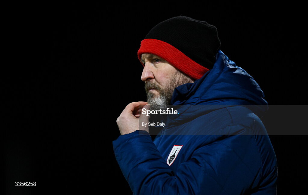 13 February 2026; Longford Town manager Wayne Groves during the SSE Airtricity Men's First Division match between Bray Wanderers and Longford Town at Carlisle Grounds in Bray, Wicklow. Photo by Seb Daly/Sportsfile