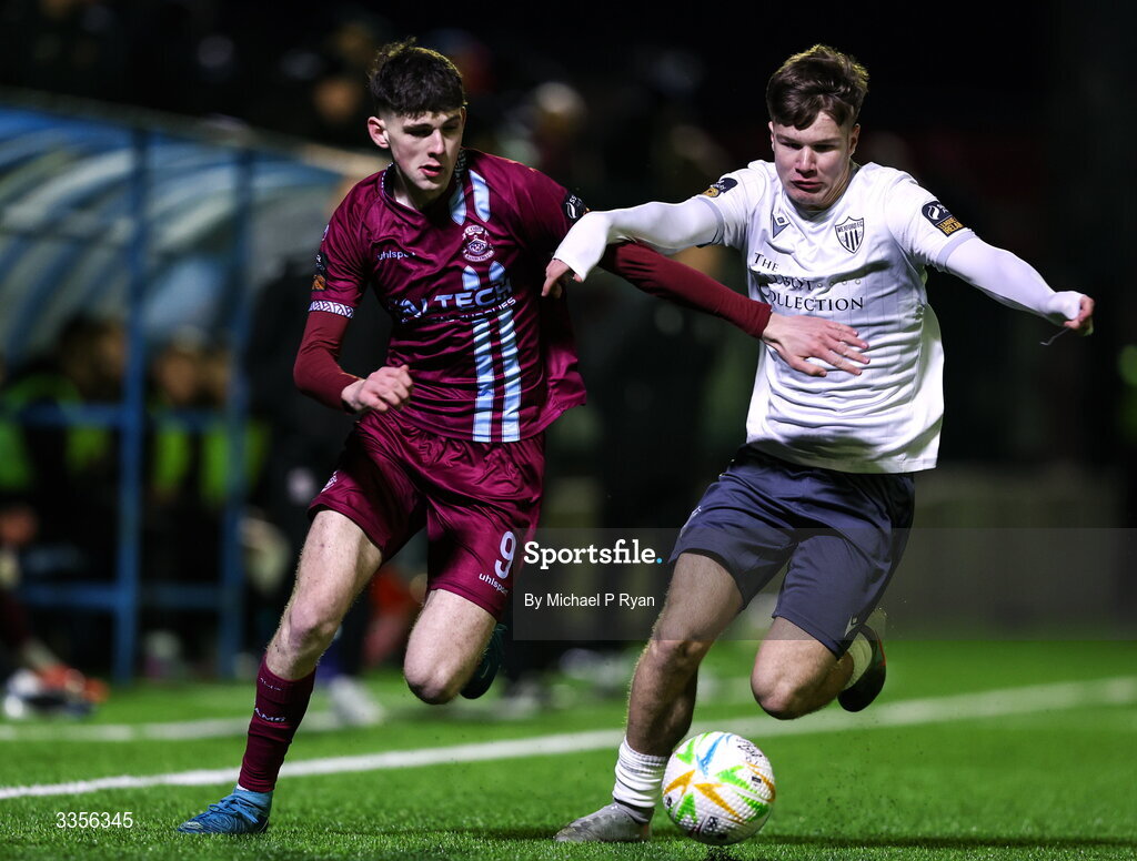 13 February 2026; Kai O'Neill of Cobh Ramblers in action against Ryan Ritchie of Wexford during the SSE Airtricity Men's First Division match between Cobh Ramblers and Wexford at St Colman's Park in Cobh, Cork. Photo by Michael P Ryan/Sportsfile