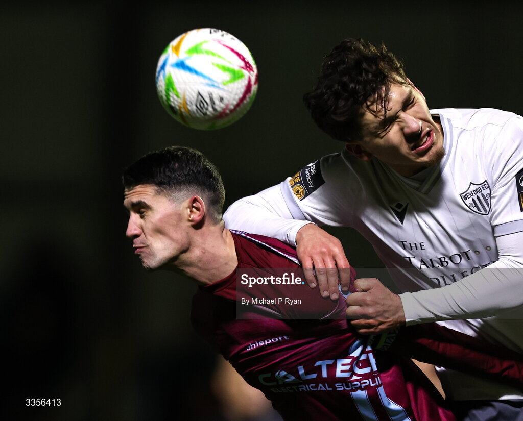 13 February 2026; Shane Griffin of Cobh Ramblers in action against Zayd Abada of Wexford during the SSE Airtricity Men's First Division match between Cobh Ramblers and Wexford at St Colman's Park in Cobh, Cork. Photo by Michael P Ryan/Sportsfile