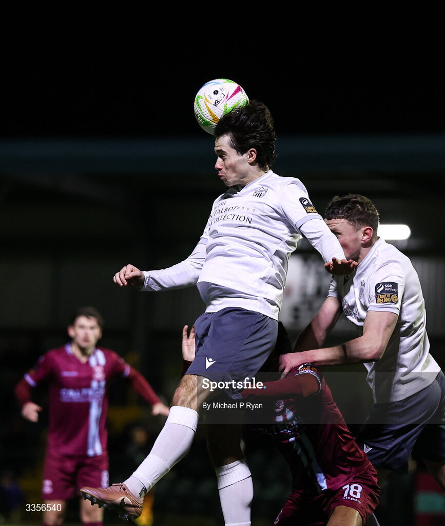 13 February 2026; Adam Verdon of Wexford in action against Claudio Osario of Cobh Ramblers during the SSE Airtricity Men's First Division match between Cobh Ramblers and Wexford at St Colman's Park in Cobh, Cork. Photo by Michael P Ryan/Sportsfile