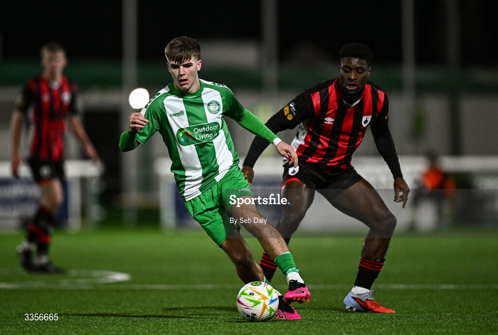 13 February 2026; Billy O'Neill of Bray Wanderers in action against Osaze Irhue of Longford Town during the SSE Airtricity Men's First Division match between Bray Wanderers and Longford Town at Carlisle Grounds in Bray, Wicklow. Photo by Seb Daly/Sportsfile