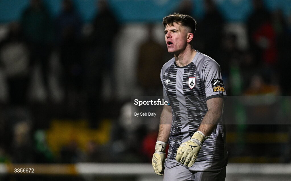 13 February 2026; Longford Town goalkeeper Kian Moore during the SSE Airtricity Men's First Division match between Bray Wanderers and Longford Town at Carlisle Grounds in Bray, Wicklow. Photo by Seb Daly/Sportsfile