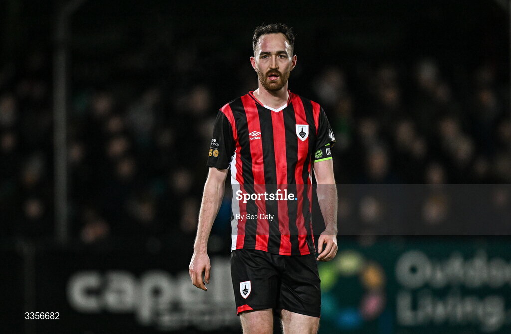 13 February 2026; Dean George of Longford Town during the SSE Airtricity Men's First Division match between Bray Wanderers and Longford Town at Carlisle Grounds in Bray, Wicklow. Photo by Seb Daly/Sportsfile