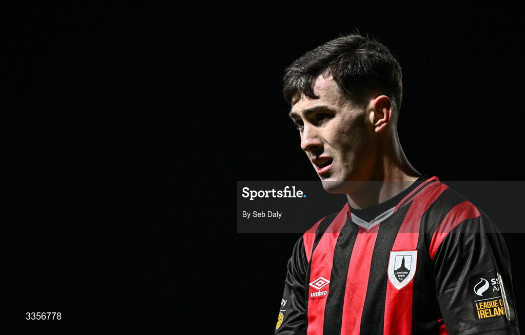 13 February 2026; Sean Moore of Longford Town during the SSE Airtricity Men's First Division match between Bray Wanderers and Longford Town at Carlisle Grounds in Bray, Wicklow. Photo by Seb Daly/Sportsfile