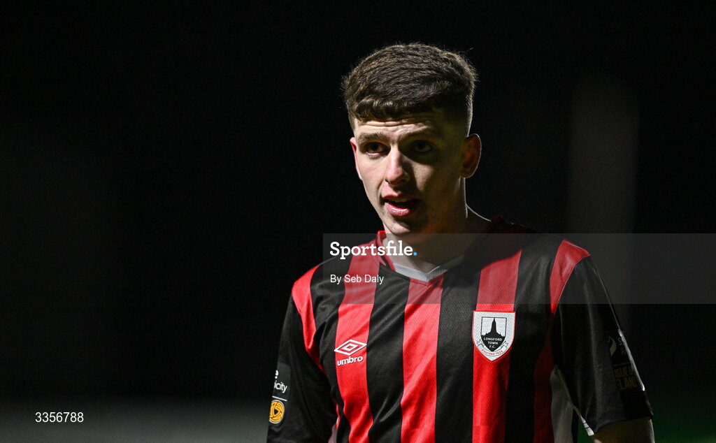 13 February 2026; Sean Moore of Longford Town during the SSE Airtricity Men's First Division match between Bray Wanderers and Longford Town at Carlisle Grounds in Bray, Wicklow. Photo by Seb Daly/Sportsfile