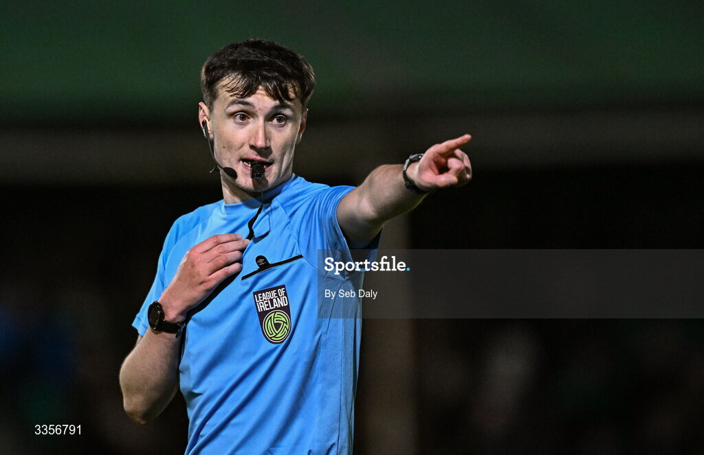 13 February 2026; Referee Ryan Maher during the SSE Airtricity Men's First Division match between Bray Wanderers and Longford Town at Carlisle Grounds in Bray, Wicklow. Photo by Seb Daly/Sportsfile