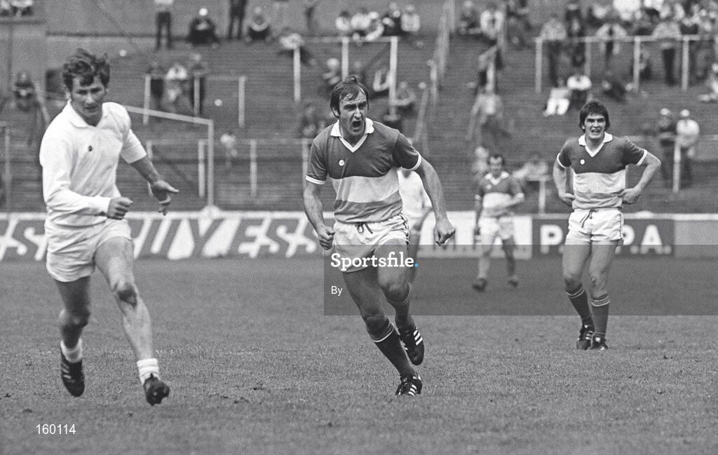 29 June 1980; Kevin Kilmurray, centre, Offaly. Leinster Football Championships, Semi-Final, Kildare v Offaly, Croke Park, Dublin. Picture credit; Ray McManus / SPORTSFILE