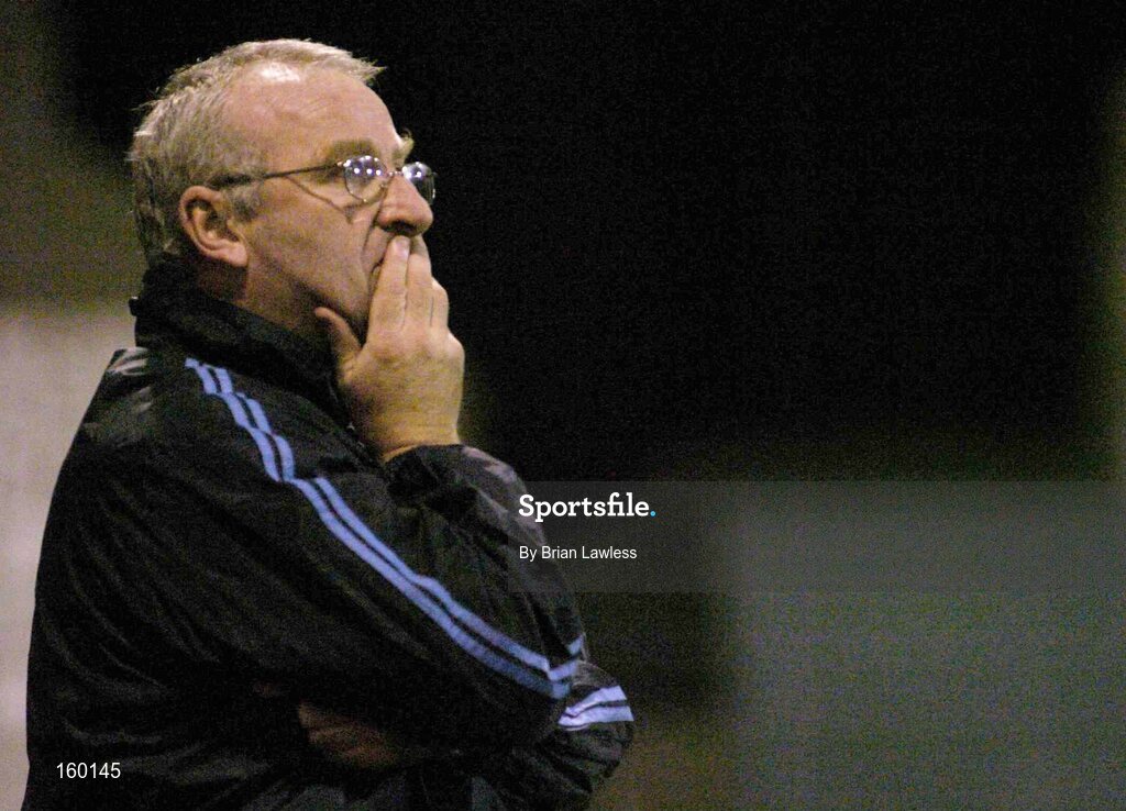 4 November 2004; Newly appointed Dublin City manager Dermot Keely watches on during the match. eircom League, Premier Division, Dublin City v Drogheda United, Tolka Park, Dublin. Picture credit; Brian Lawless / SPORTSFILE