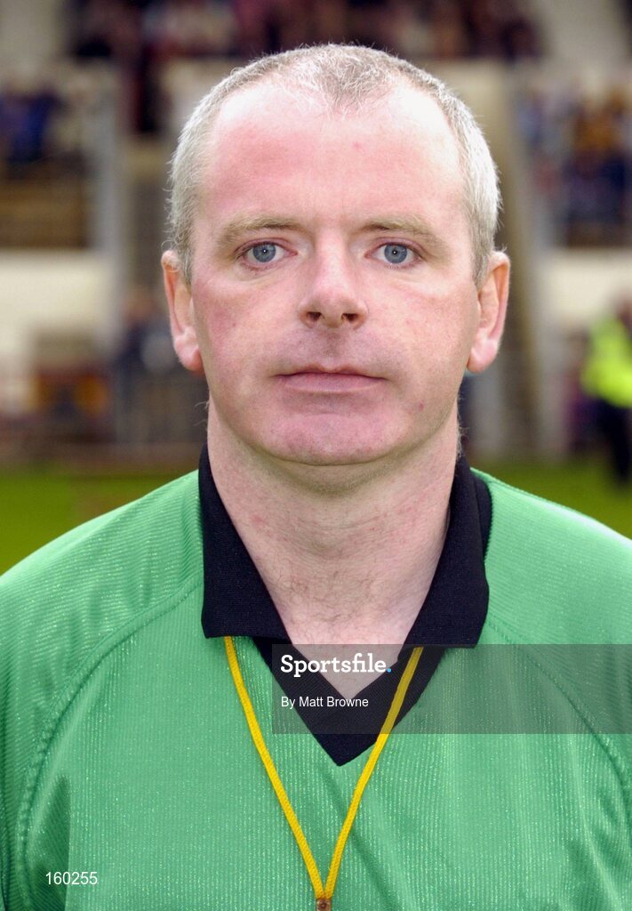 31 October 2004; Ken Healy, Referee. Cork County Senior Hurling Final, Na Piarsaigh v Cloyne, Pairc Ui Chaoimh, Cork. Picture credit; Matt Browne / SPORTSFILE