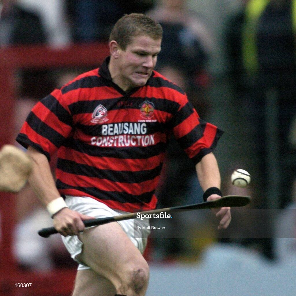 31 October 2004; Colm O'Sullivan, Cloyne, in action against Na Pairsaigh. Cork County Senior Hurling Final, Na Piarsaigh v Cloyne, Pairc Ui Chaoimh, Cork. Picture credit; Matt Browne / SPORTSFILE