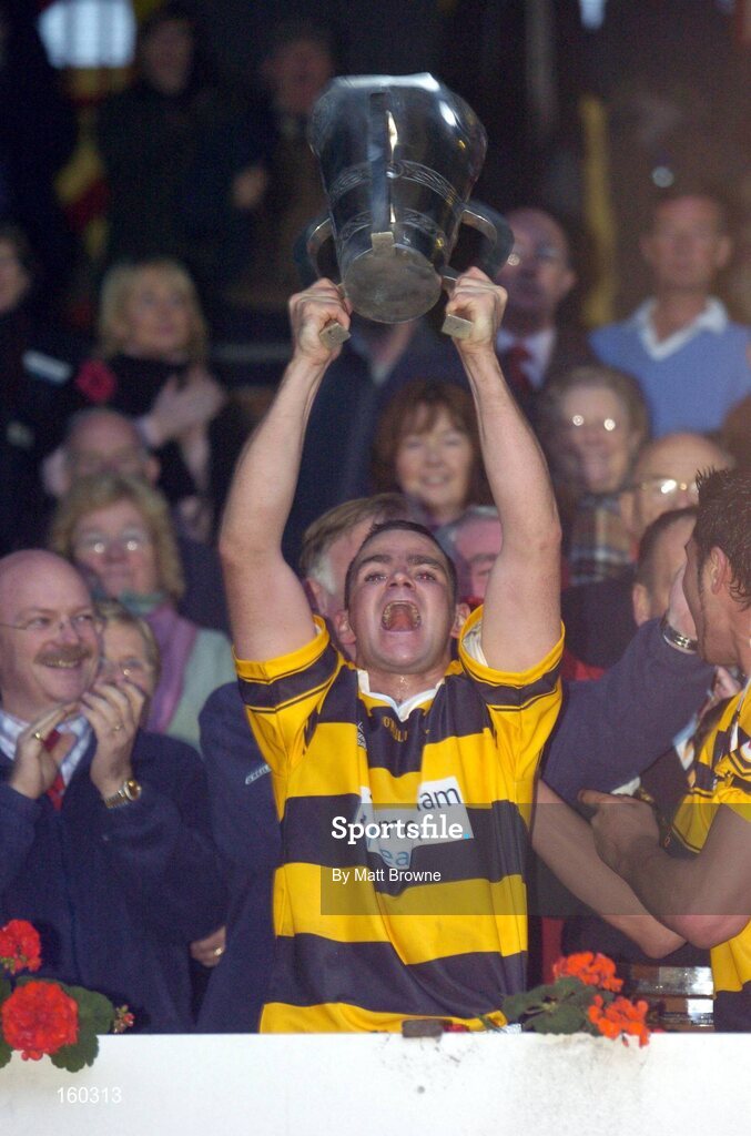31 October 2004; Mark Prendergast, Na Pairsaigh captain, lifts the cup. Cork County Senior Hurling Final, Na Piarsaigh v Cloyne, Pairc Ui Chaoimh, Cork. Picture credit; Matt Browne / SPORTSFILE