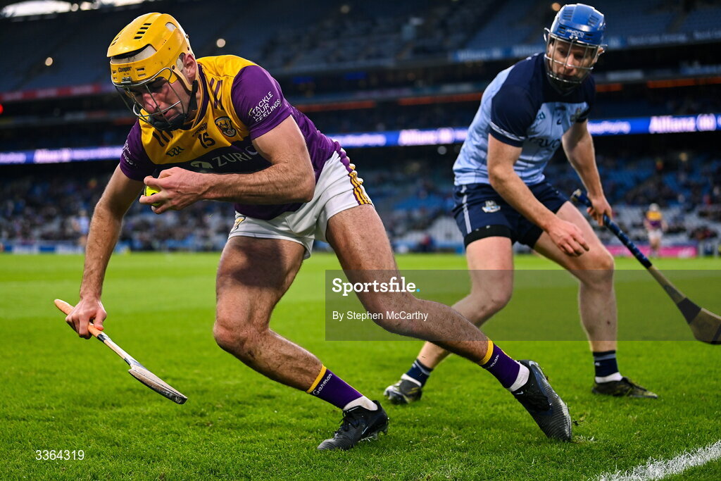 21 February 2026; Tomás Kinsella of Wexford in action against John Bellew of Dublin during the Allianz Hurling League Division 1B match between Dublin and Wexford at Croke Park in Dublin. Photo by Stephen McCarthy/Sportsfile