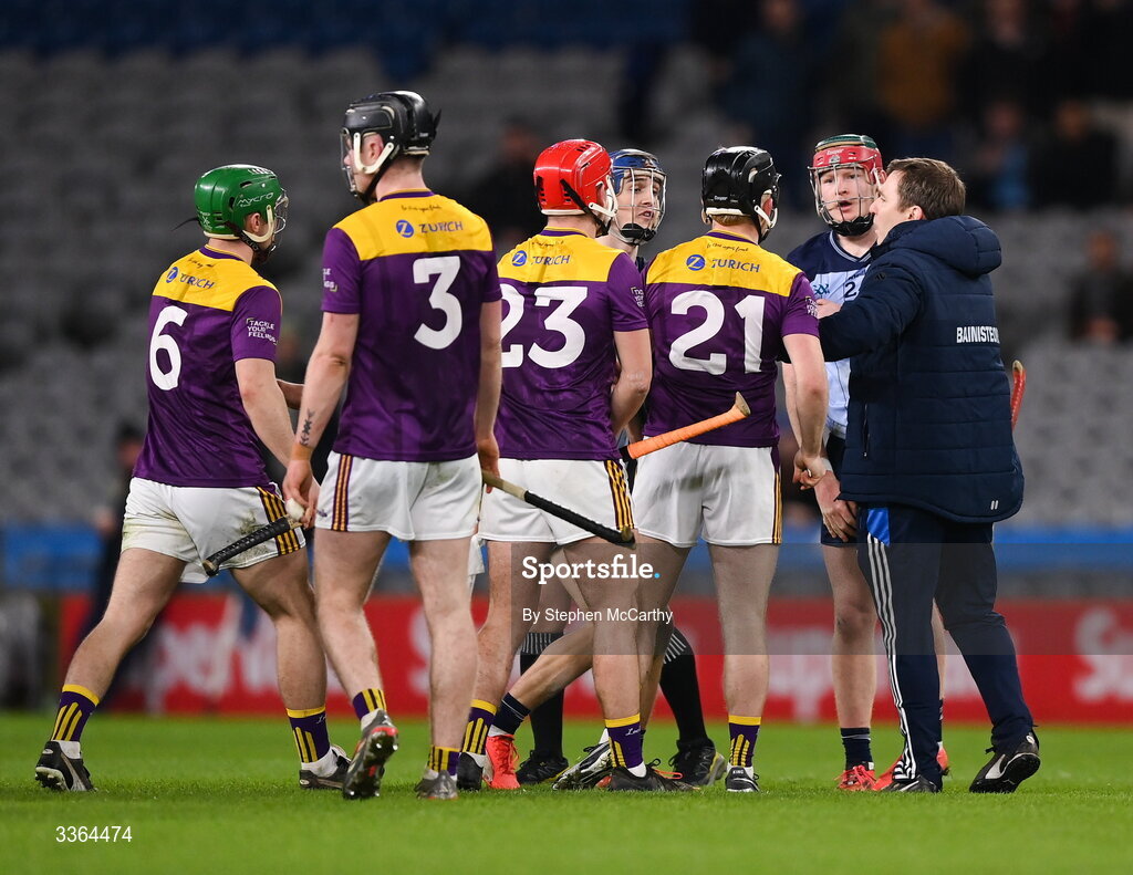 21 February 2026; Dublin manager Niall Ó Ceallacháin steps in between Diarmaid Ó Dúlaing of Dublin and Cian Byrne of Wexford following the Allianz Hurling League Division 1B match between Dublin and Wexford at Croke Park in Dublin. Photo by Stephen McCarthy/Sportsfile