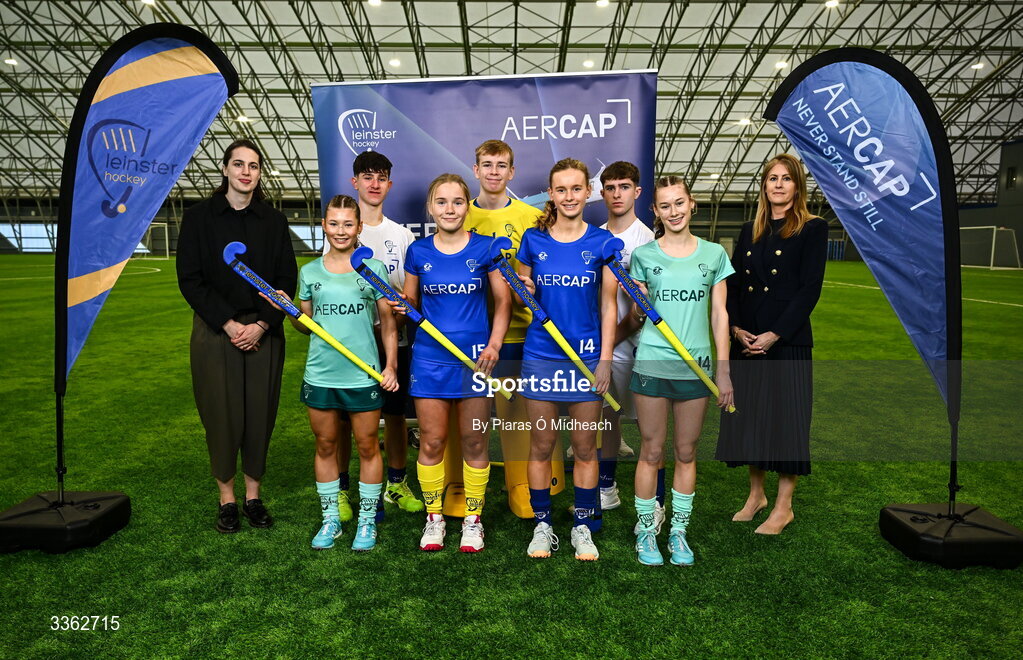25 February 2026; Pictured at the announcement of Leinster Hockey’s renewed Development Programme partnership with AerCap are, Denise McKenna, General Manager, Leinster Hockey, Gillian Culhane, Head of Corporate Communications & Marketing, AerCap, and playing members of the Leinster Hockey Development Programme. Photo by Piaras Ó Mídheach/Sportsfile