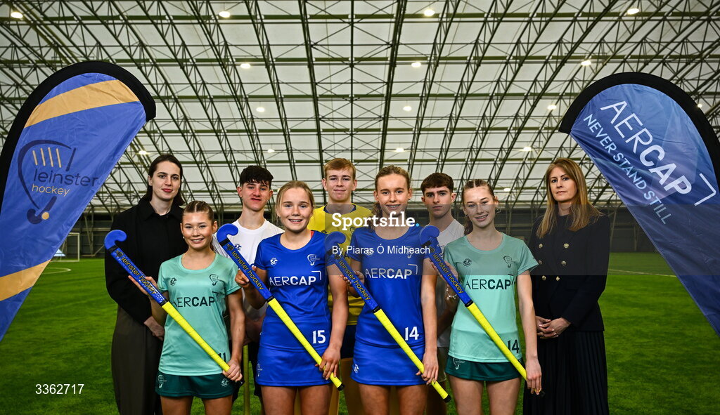 25 February 2026; Pictured at the announcement of Leinster Hockey’s renewed Development Programme partnership with AerCap are, Denise McKenna, General Manager, Leinster Hockey, Gillian Culhane, Head of Corporate Communications & Marketing, AerCap, and playing members of the Leinster Hockey Development Programme. Photo by Piaras Ó Mídheach/Sportsfile