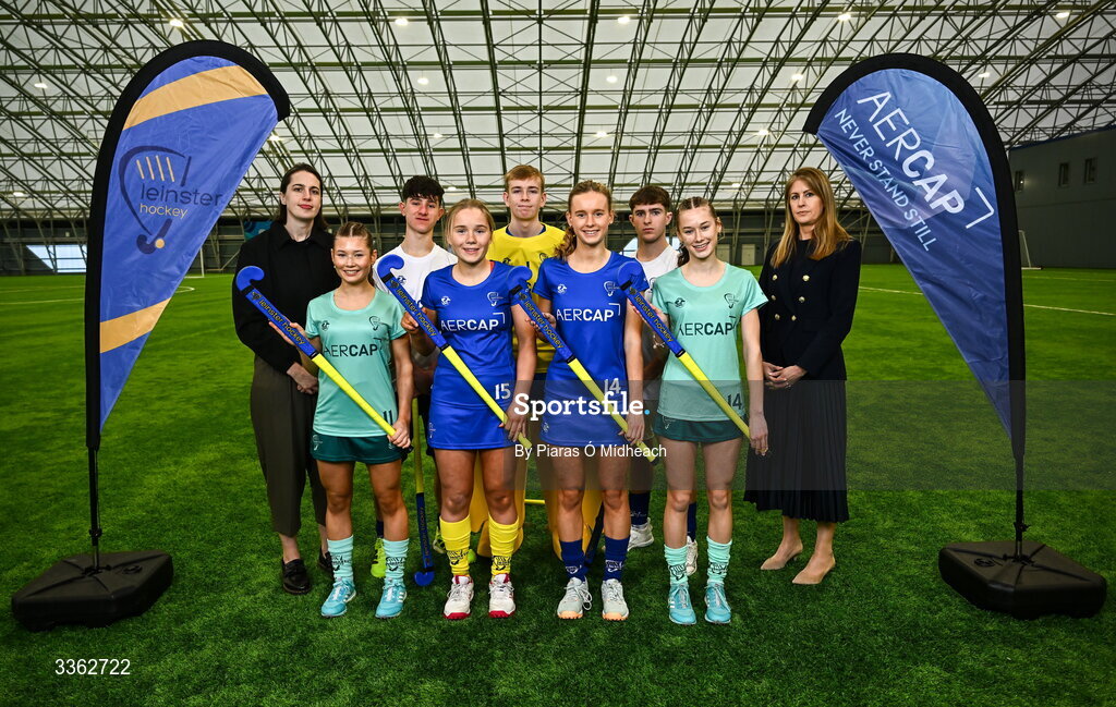 25 February 2026; Pictured at the announcement of Leinster Hockey’s renewed Development Programme partnership with AerCap are, Denise McKenna, General Manager, Leinster Hockey, Gillian Culhane, Head of Corporate Communications & Marketing, AerCap, and playing members of the Leinster Hockey Development Programme. Photo by Piaras Ó Mídheach/Sportsfile