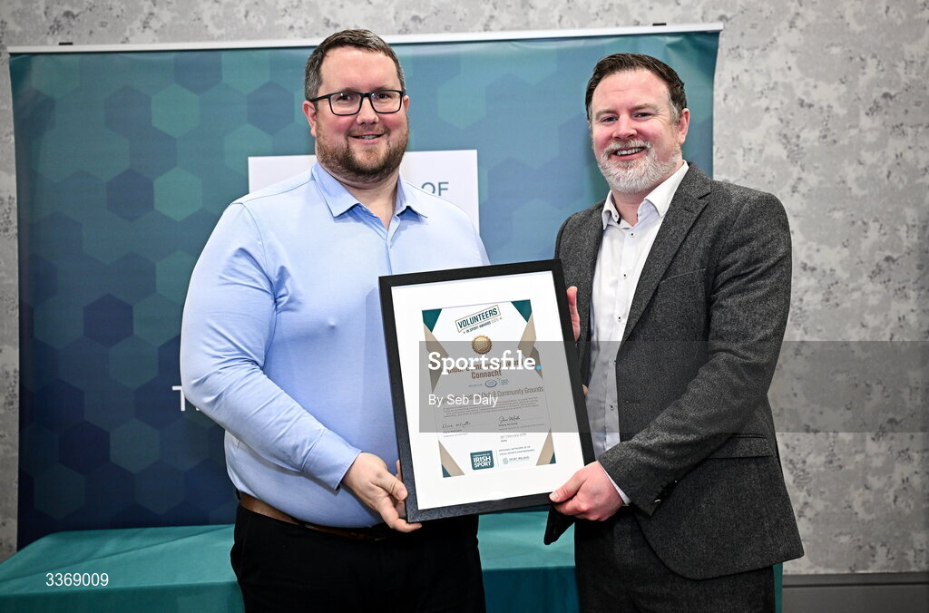 26 February 2026; Brian O'Connell of Moyne Villa FC and Community Grounds, left, is presented with the Connacht Club Award by Clann Credo regional manager Tony Marshall, during the Volunteers in Sport Awards 2025, hosted by the Federation of Irish Sport and supported by the National Network of 29 Local Sports Partnerships, at The Crowne Plaza Hotel in Blanchardstown, Dublin. Photo by Seb Daly/Sportsfile