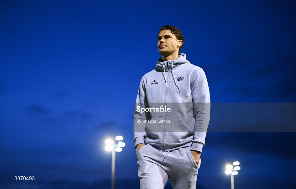 27 February 2026; Wessel Speel of Shelbourne walks the pitch before the SSE Airtricity Men's Premier Division match between Drogheda United and Shelbourne at Sullivan & Lambe Park in Drogheda, Louth. Photo by Shauna Clinton/Sportsfile