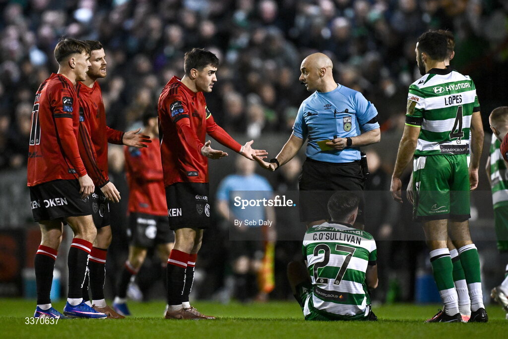 27 February 2026; Dawson Devoy of Bohemians remonstrates with referee Neil Doyle during the SSE Airtricity Men's Premier Division match between Bohemians and Shamrock Rovers at Dalymount Park in Dublin. Photo by Seb Daly/Sportsfile