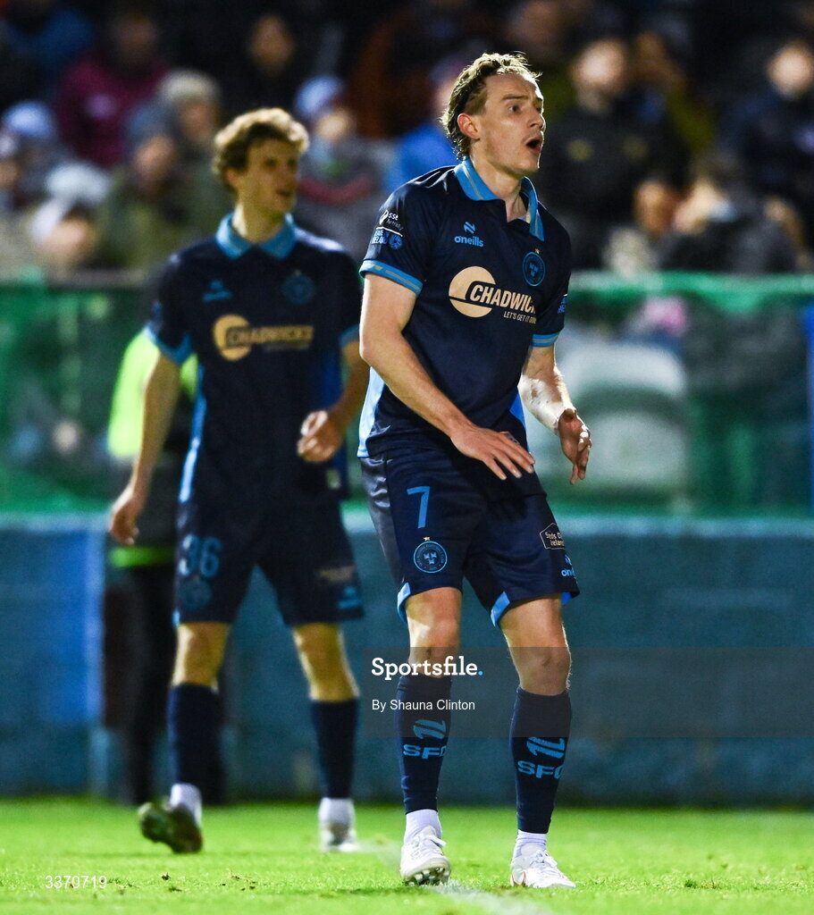 27 February 2026; Harry Wood of Shelbourne reacts to a missed shot on goal during the SSE Airtricity Men's Premier Division match between Drogheda United and Shelbourne at Sullivan & Lambe Park in Drogheda, Louth. Photo by Shauna Clinton/Sportsfile