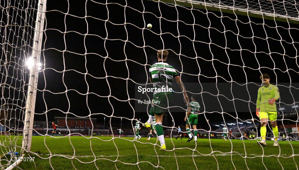 27 February 2026; Daniel Cleary of Shamrock Rovers, left, and Shamrock Rovers goalkeeper Ed McGinty react after their side concede their first goal during the SSE Airtricity Men's Premier Division match between Bohemians and Shamrock Rovers at Dalymount Park in Dublin. Photo by Seb Daly/Sportsfile