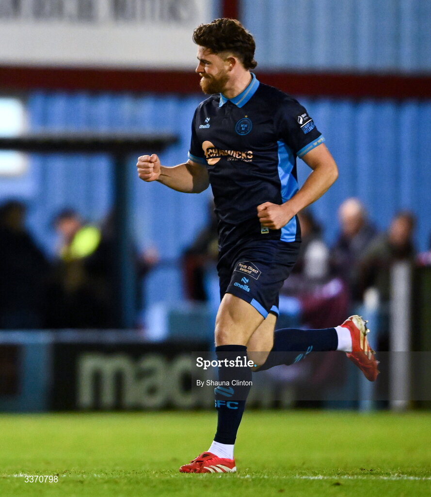 27 February 2026; Sam Bone of Shelbourne celebrates after scoring his side's first goal during the SSE Airtricity Men's Premier Division match between Drogheda United and Shelbourne at Sullivan & Lambe Park in Drogheda, Louth. Photo by Shauna Clinton/Sportsfile