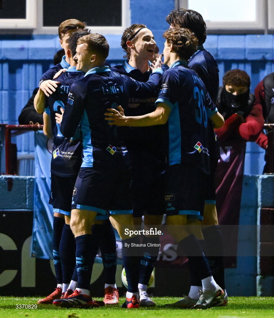 27 February 2026; Harry Wood of Shelbourne, centre, celebrates after scoring his side's second goal during the SSE Airtricity Men's Premier Division match between Drogheda United and Shelbourne at Sullivan & Lambe Park in Drogheda, Louth. Photo by Shauna Clinton/Sportsfile
