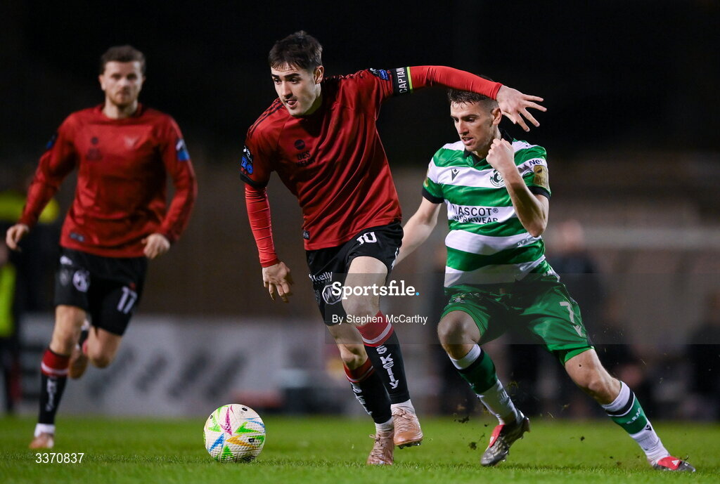 27 February 2026; Dawson Devoy of Bohemians in action against Dylan Watts of Shamrock Rovers during the SSE Airtricity Men's Premier Division match between Bohemians and Shamrock Rovers at Dalymount Park in Dublin. Photo by Stephen McCarthy/Sportsfile
