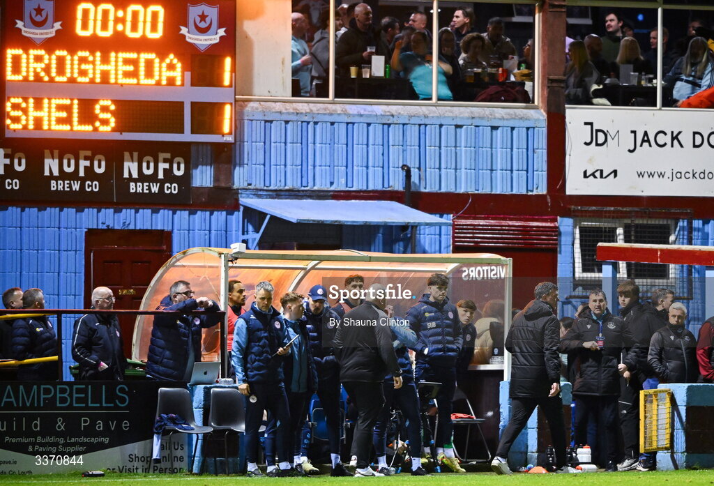 27 February 2026; Drogheda United manager Kevin Doherty leaves the pitch after being shown a red card during the SSE Airtricity Men's Premier Division match between Drogheda United and Shelbourne at Sullivan & Lambe Park in Drogheda, Louth. Photo by Shauna Clinton/Sportsfile