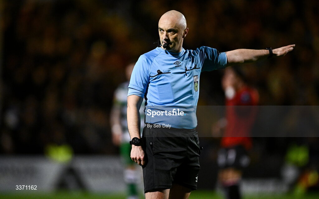 27 February 2026; Referee Neil Doyle during the SSE Airtricity Men's Premier Division match between Bohemians and Shamrock Rovers at Dalymount Park in Dublin. Photo by Seb Daly/Sportsfile