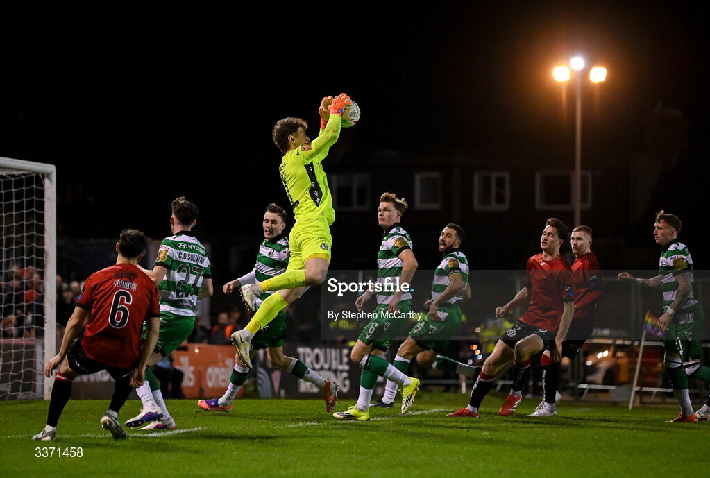 27 February 2026; Shamrock Rovers goalkeeper Ed McGinty during the SSE Airtricity Men's Premier Division match between Bohemians and Shamrock Rovers at Dalymount Park in Dublin.  Photo by Stephen McCarthy/Sportsfile