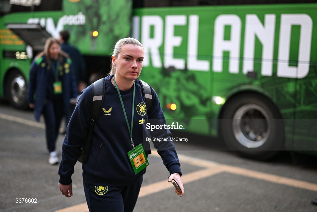 3 March 2026; Saoirse Noonan of Republic of Ireland arrives for the 2027 FIFA Women’s World Cup Qualifier match between Republic of Ireland and France at Tallaght Stadium in Dublin. Photo by Stephen McCarthy/Sportsfile