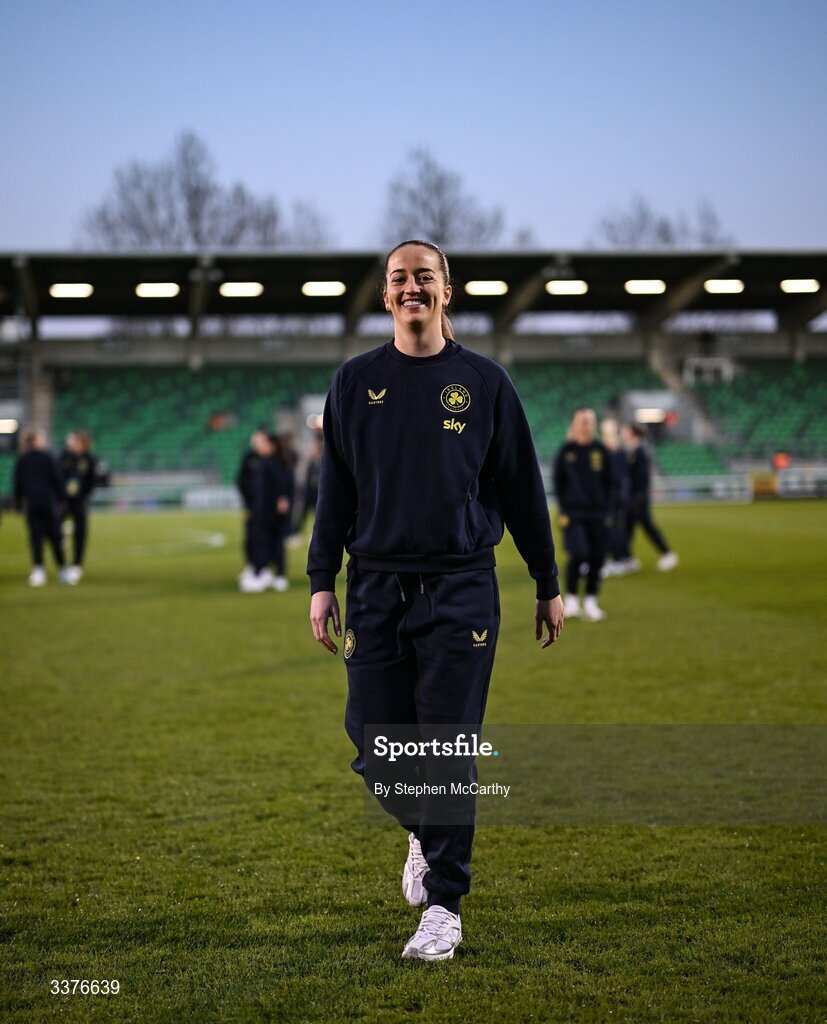 3 March 2026; Anna Patten of Republic of Ireland walks the pitch before the 2027 FIFA Women’s World Cup Qualifier match between Republic of Ireland and France at Tallaght Stadium in Dublin. Photo by Stephen McCarthy/Sportsfile