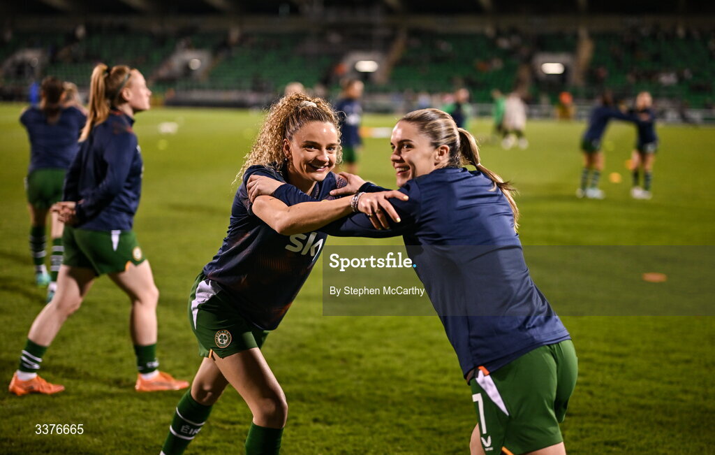 3 March 2026; Leanne Kiernan, left, and Jamie Finn of Republic of Ireland warm up before during the 2027 FIFA Women’s World Cup Qualifier match between Republic of Ireland and France at Tallaght Stadium in Dublin. Photo by Stephen McCarthy/Sportsfile