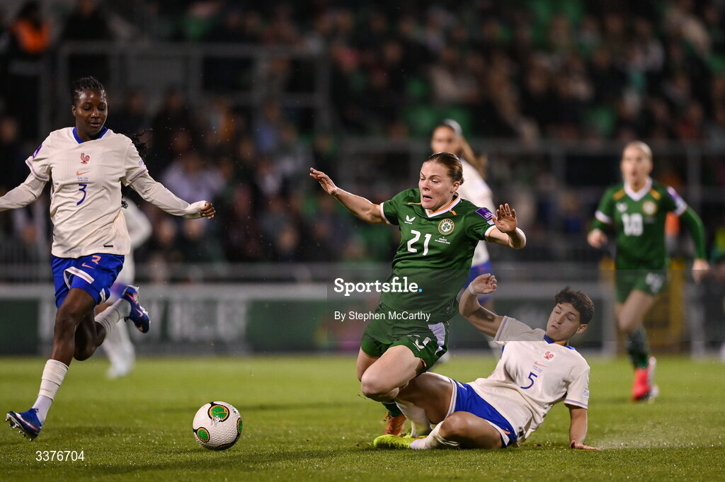 3 March 2026; Emily Murphy of Republic of Ireland is tackled by Elisa De Almeida of France during the 2027 FIFA Women’s World Cup Qualifier match between Republic of Ireland and France at Tallaght Stadium in Dublin. Photo by Stephen McCarthy/Sportsfile